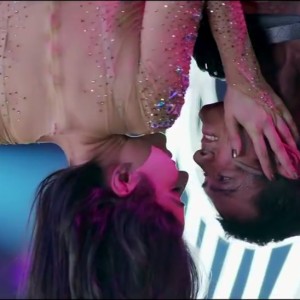 Dhoom 3: Aamir and Katrina Ready To Kiss On Malang Promo Video