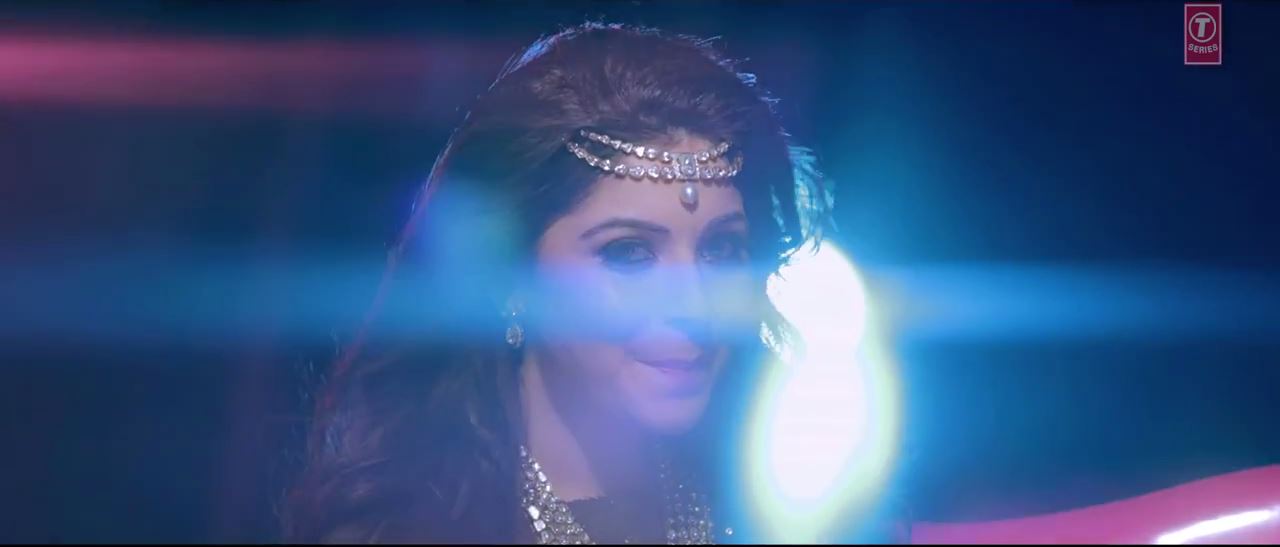 Sexy Kanika Kapoor In Baby Doll Remix Video -  Ragini MMS 2