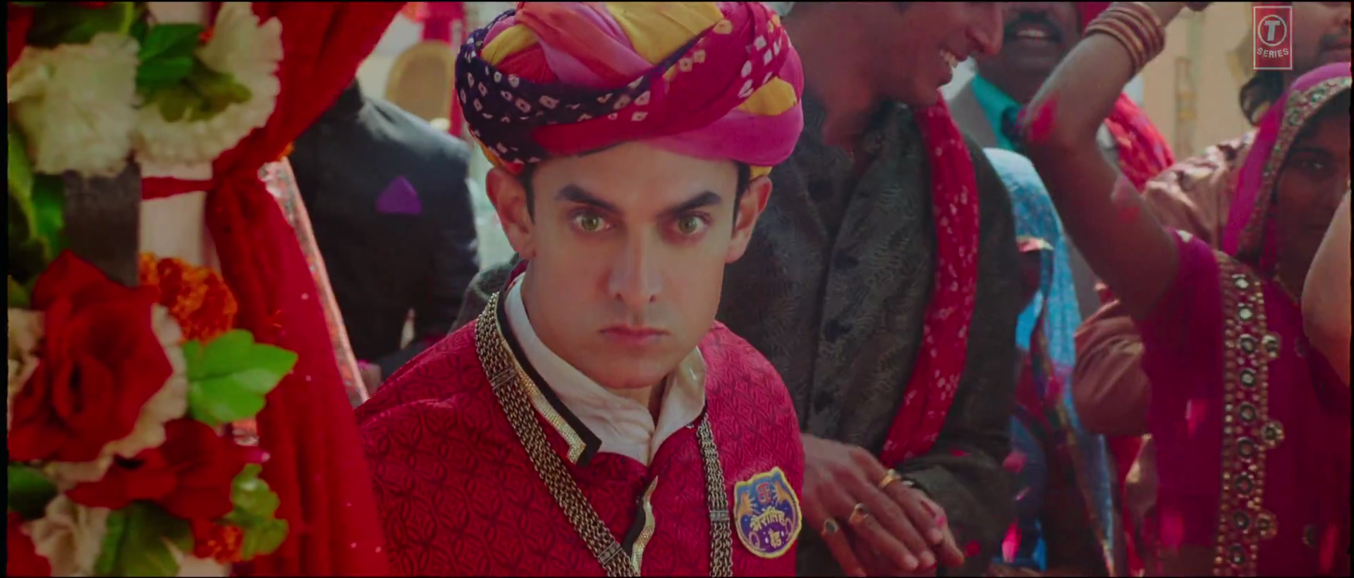 Aamir Khan Rajasthani Costumes Tharki Chokra Song from PK Movie