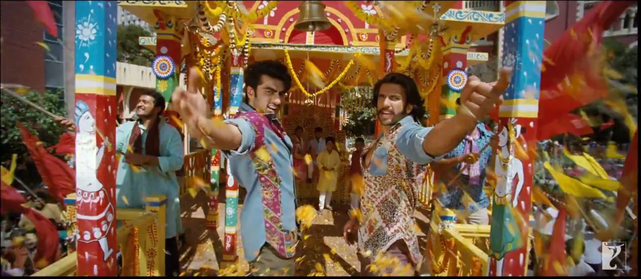 Arjun Kapoor and Ranveer Singh In Tune Maari Entriyaan Video Song - Gunday (2014)