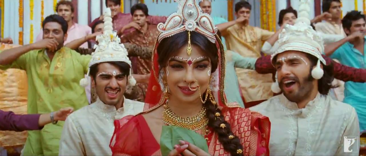 Nandita, Bikram And Bala In Marriage Dress In Tune Mari Entriyaan Video Song - Gunday