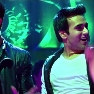 Pulkit Samrat And Bilal Amrohi Enjoying Hot Chiks In Butt Patlo Song - O Teri Movie
